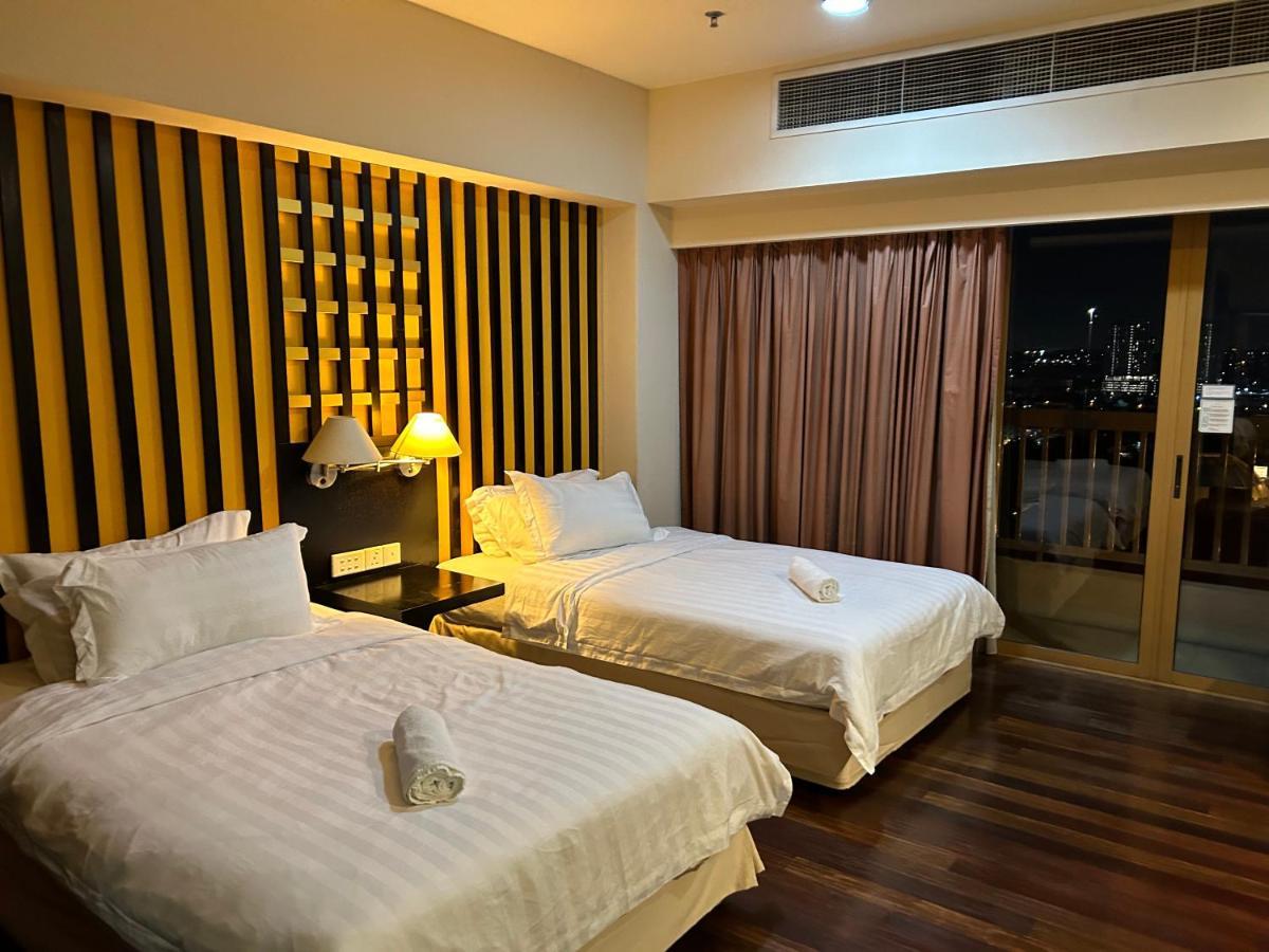 Sunwaylagoonfamilysuite-2Pax-Netflix-Balcony-Super Fast Internet 八打灵再也 外观 照片